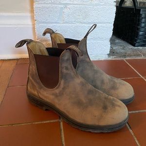 blundstone boots